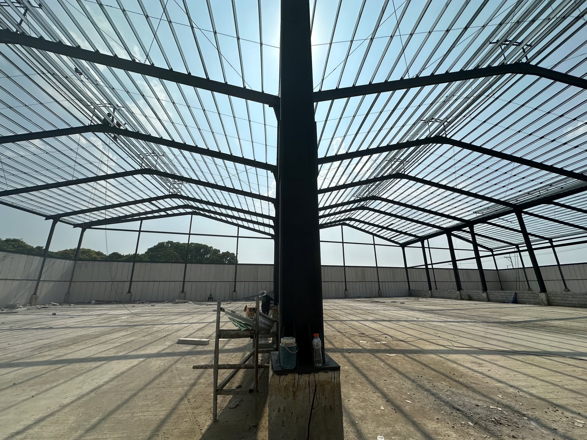 Structural steel frame prepared for QUICKPANEL wall panels